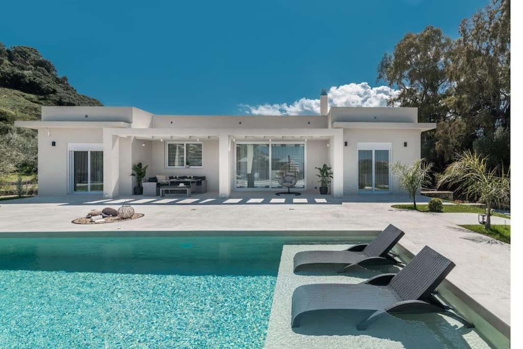 Melissia Luxury Villa Kalamákion المظهر الخارجي الصورة